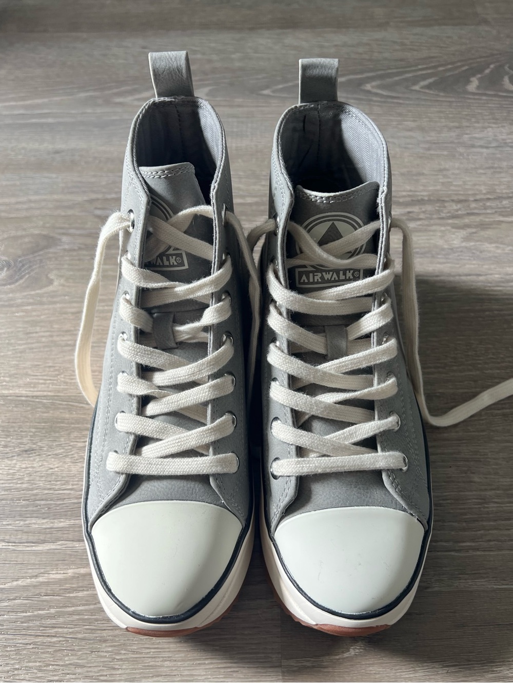 Airwalk Women’s Gray High-Top Canvas Sneakers 7.5M